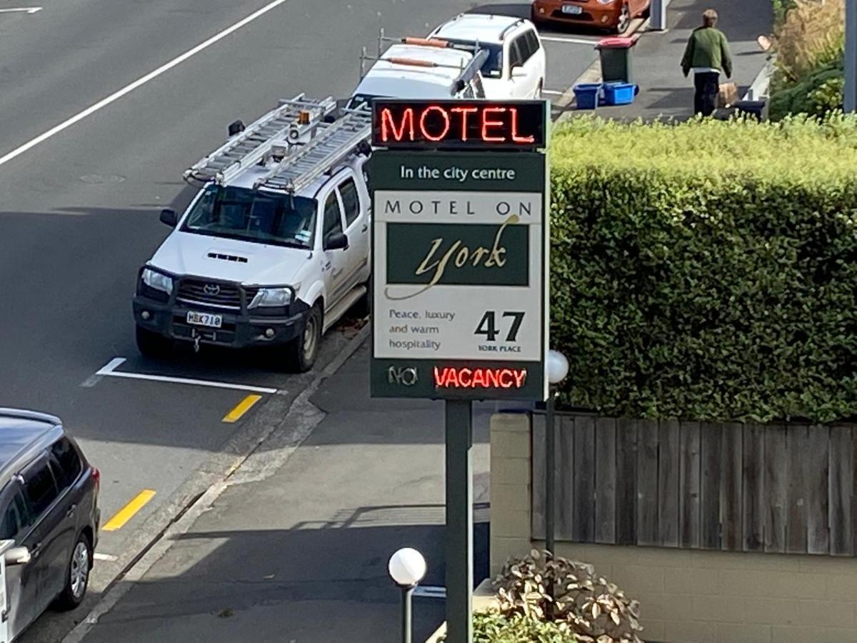 Motel On York Dunedin Exterior photo